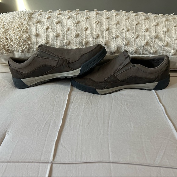 Merrell Men's Boulder Gray Brown Canvas Slip-On Loafers, like new condition - Picture 3 of 6